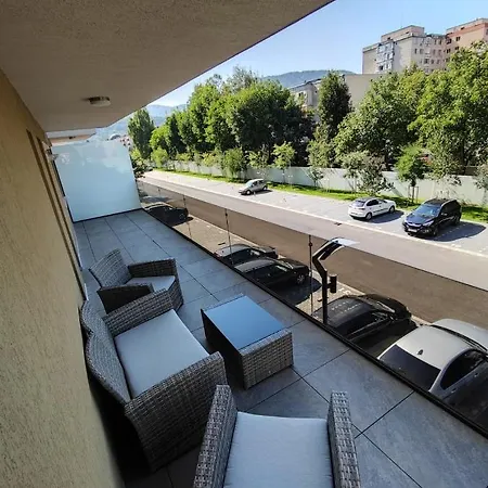 Apartment Plaza *